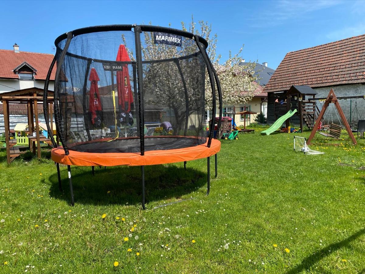 Penzion U Konika Liptovský Ján Exteriör bild